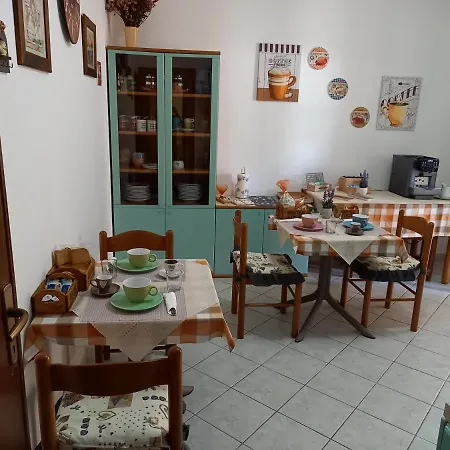Domo De Folas Couette-café Budoni