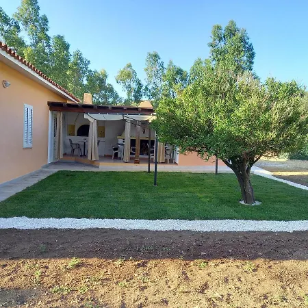 Domo De Folas Bed & Breakfast