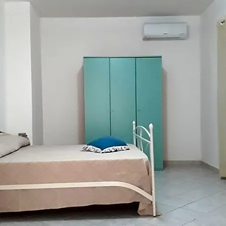 Bed & Breakfast Domo De Folas 3*