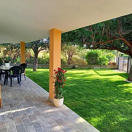 Domo De Folas Bed & Breakfast